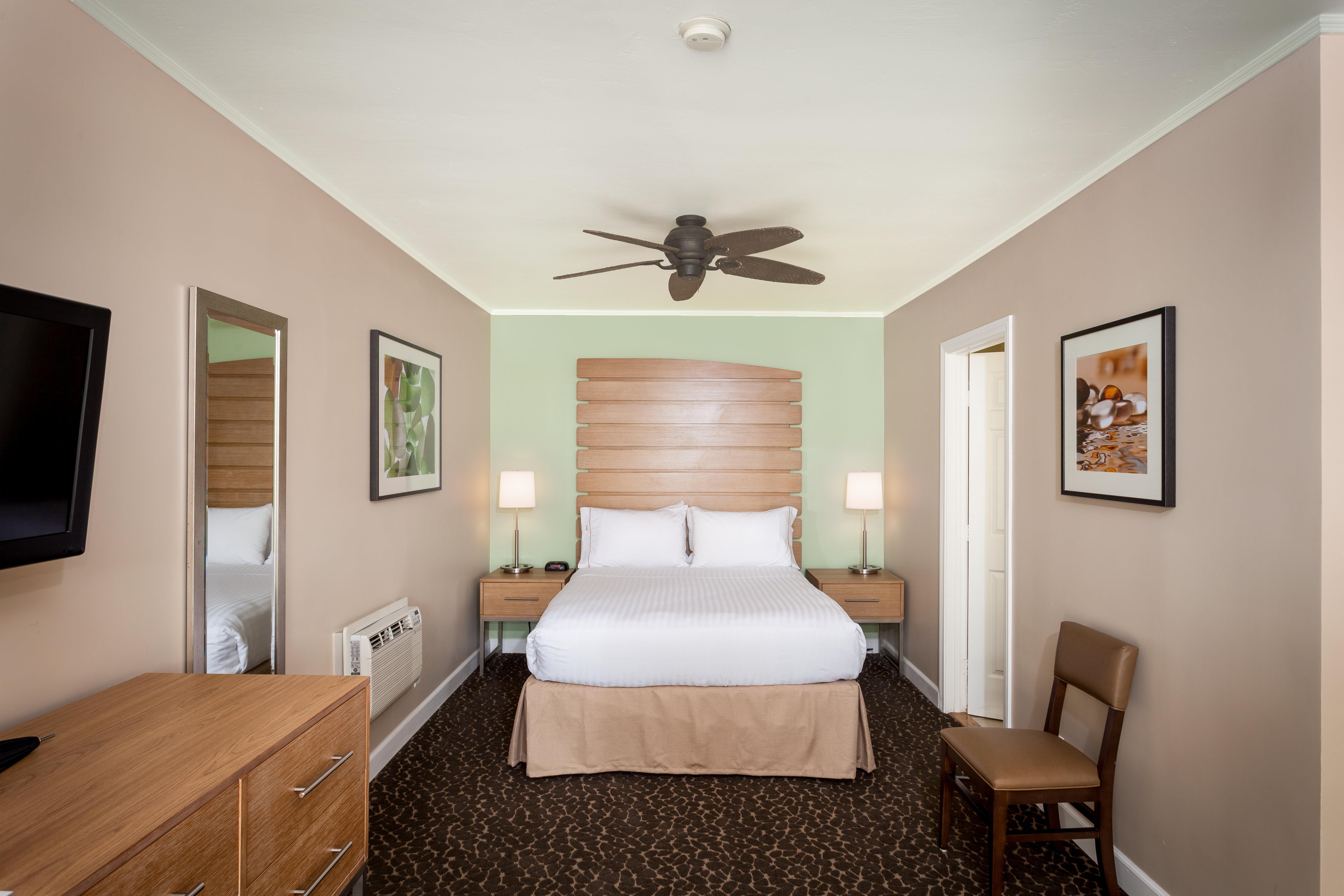 Resort Express And La Jolla - Windansea Beach, And Ihg 2*